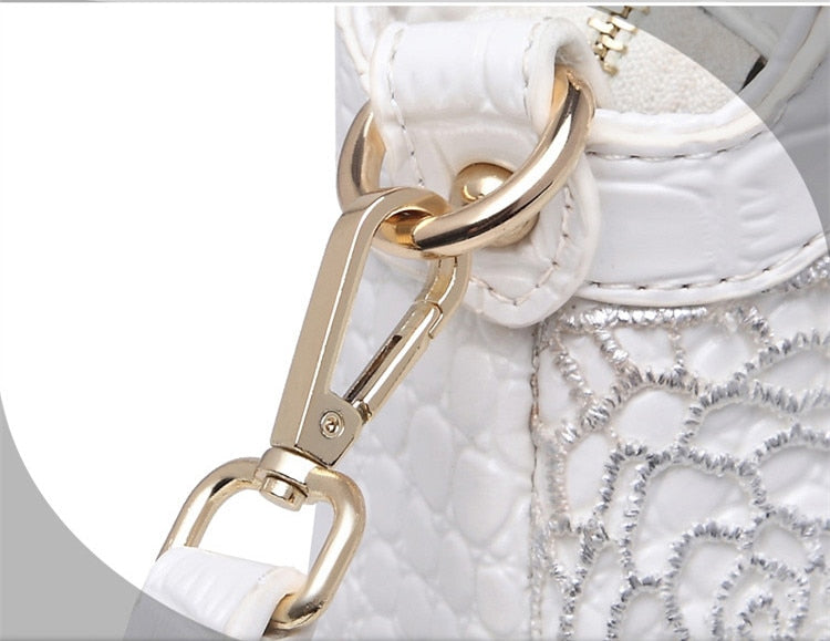 Luxury fashion diamonds women handbags - crocodile pattern leather crossbody - female shoulder shell bag rhinestone.