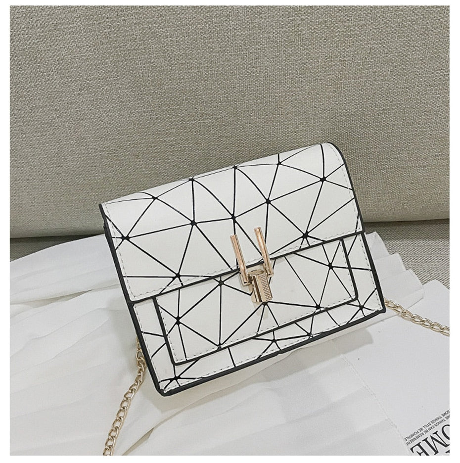 Women Shoulder Bags 2020 summer new Korean version of the Messenger bag handbag chain wild crack printing wild shoulder bag
