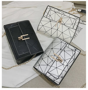 Women Shoulder Bags 2020 summer new Korean version of the Messenger bag handbag chain wild crack printing wild shoulder bag