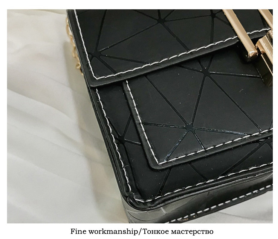 Women Shoulder Bags 2020 summer new Korean version of the Messenger bag handbag chain wild crack printing wild shoulder bag