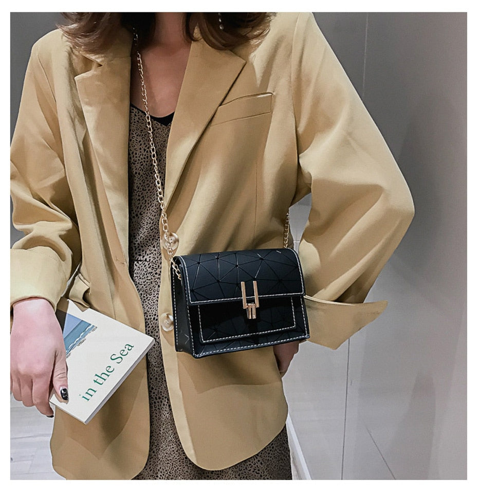 Women Shoulder Bags 2020 summer new Korean version of the Messenger bag handbag chain wild crack printing wild shoulder bag