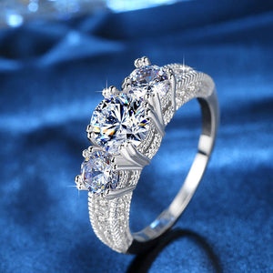 CZ Ring top quality crystal ladies (AAA) cubic Zircon.