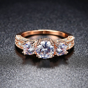 CZ Ring top quality crystal ladies (AAA) cubic Zircon.